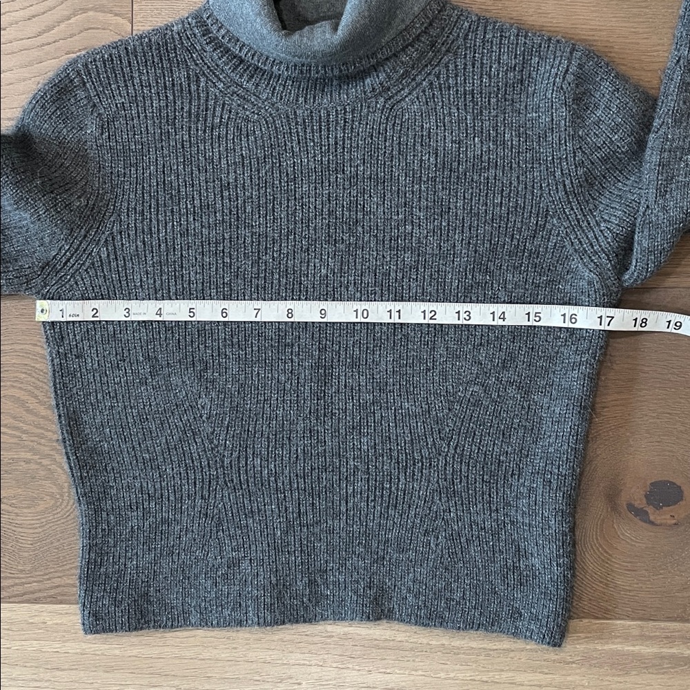 Peruvian Connection Cropped Turtle Neck Sweater S… - image 6